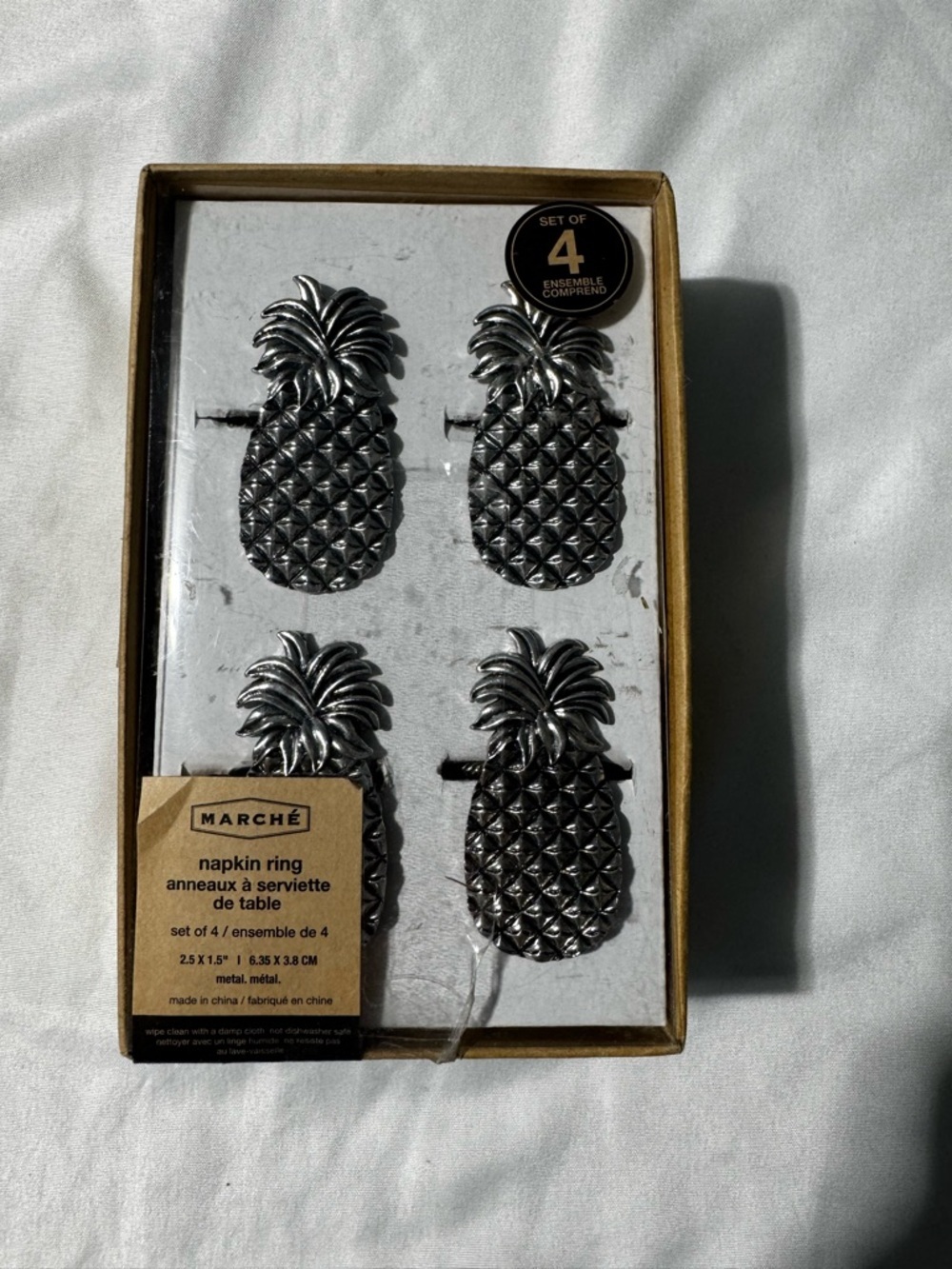 Marché Pineapple Napkin Rings Set of 4 Metal Tropical Table Decor Psych